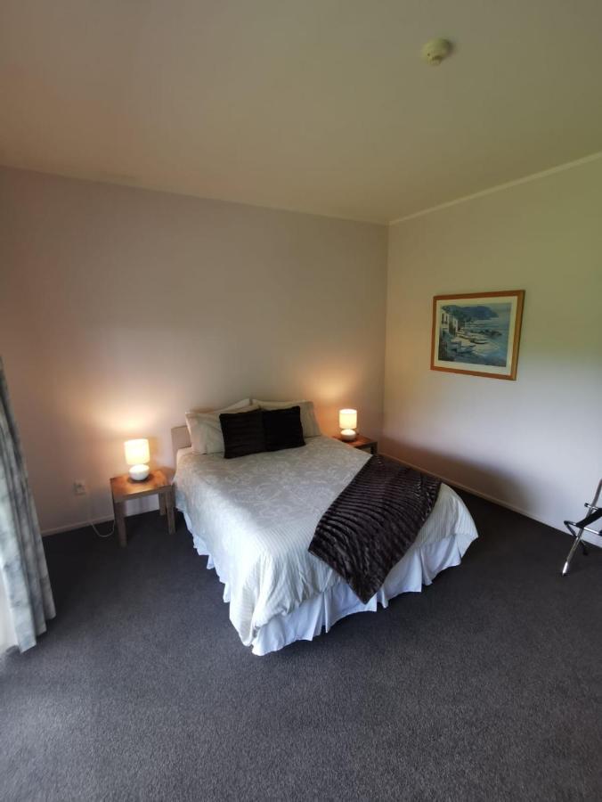 Matakohe House Bed & Breakfast ภายนอก รูปภาพ